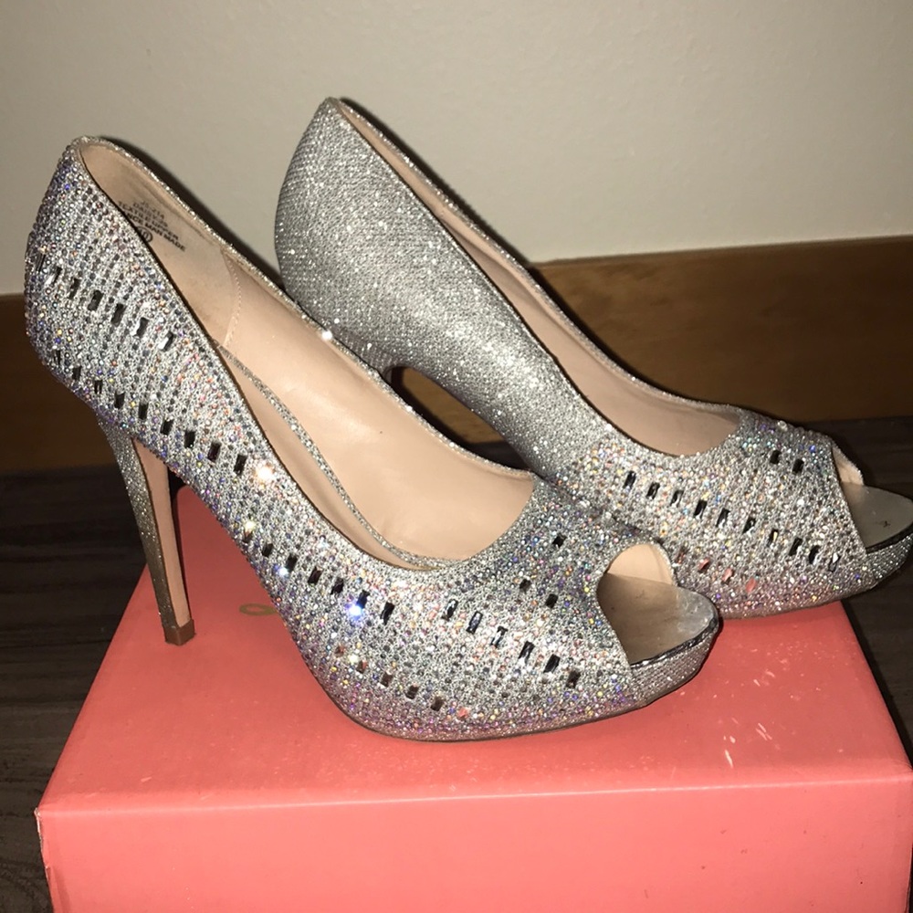 Prom/homecoming heels